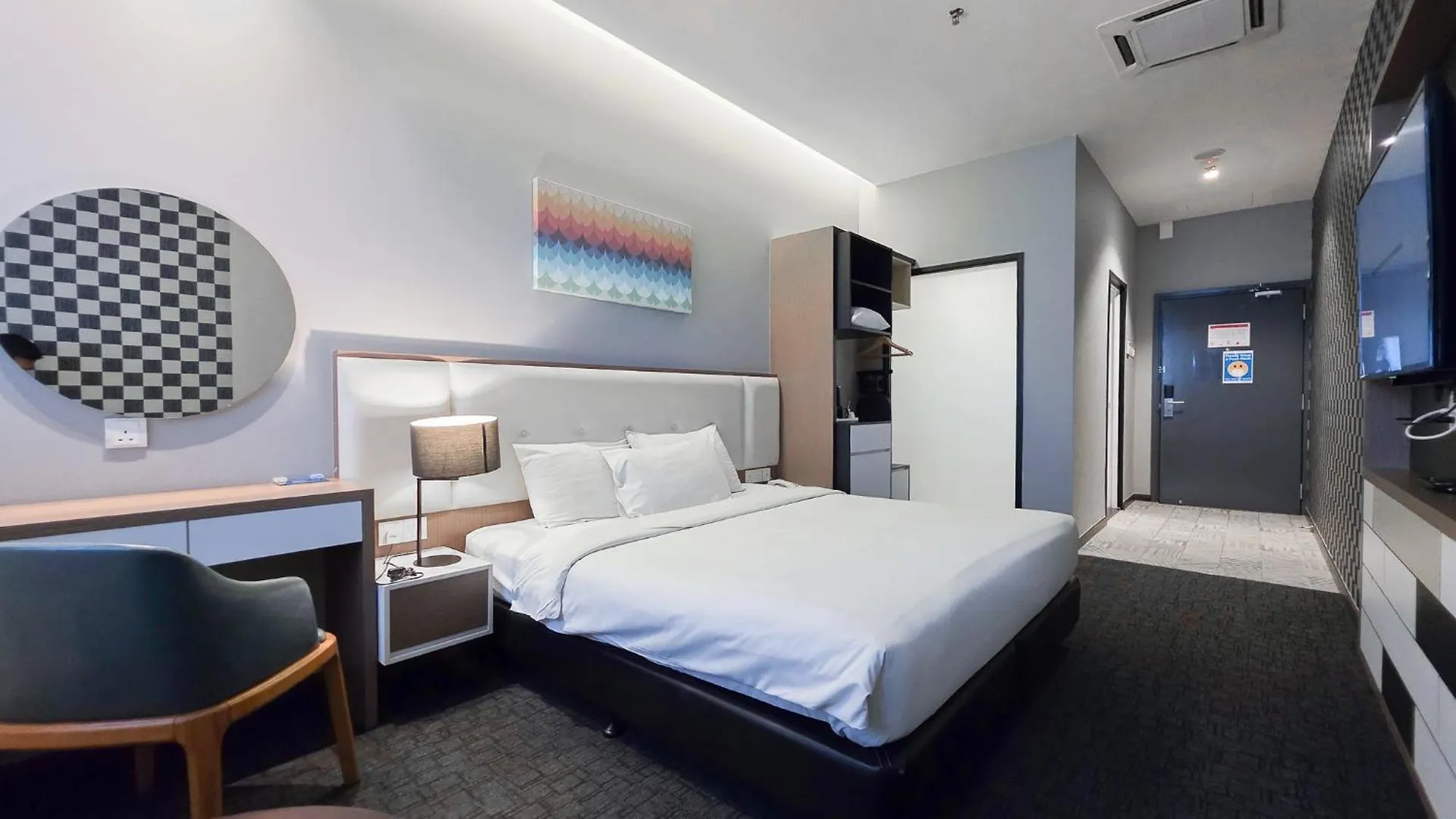 Fives Hotel Dnp 新山 3*,