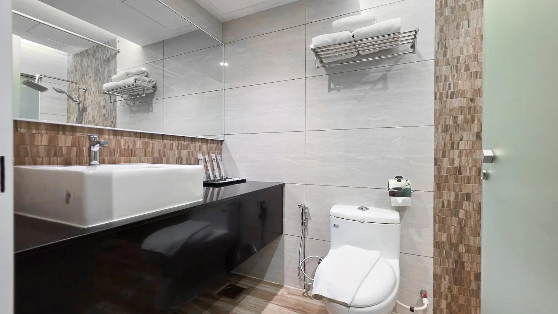 Fives Hotel Dnp 新山