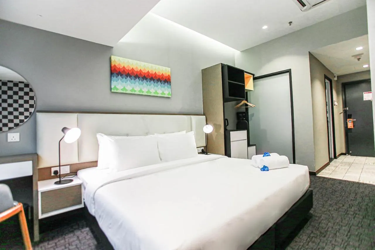 Fives Hotel Dnp 조호르 바루 3*,